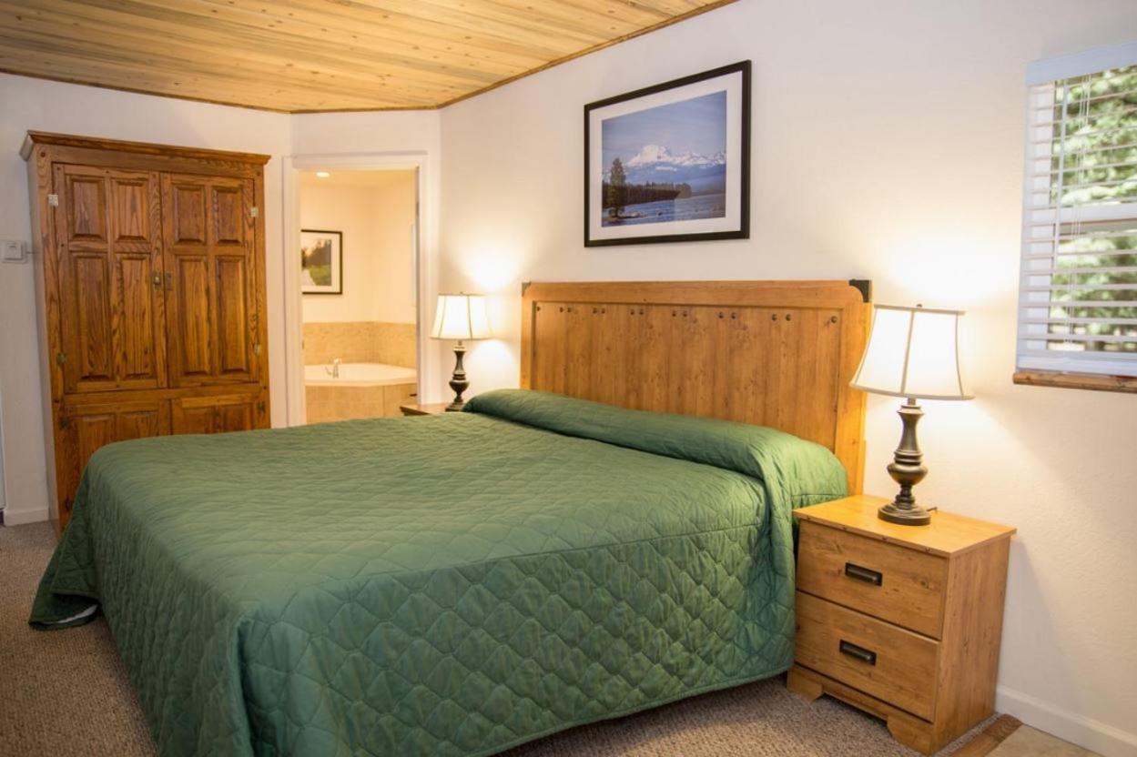 Plumas Pines Resort Prattville Extérieur photo